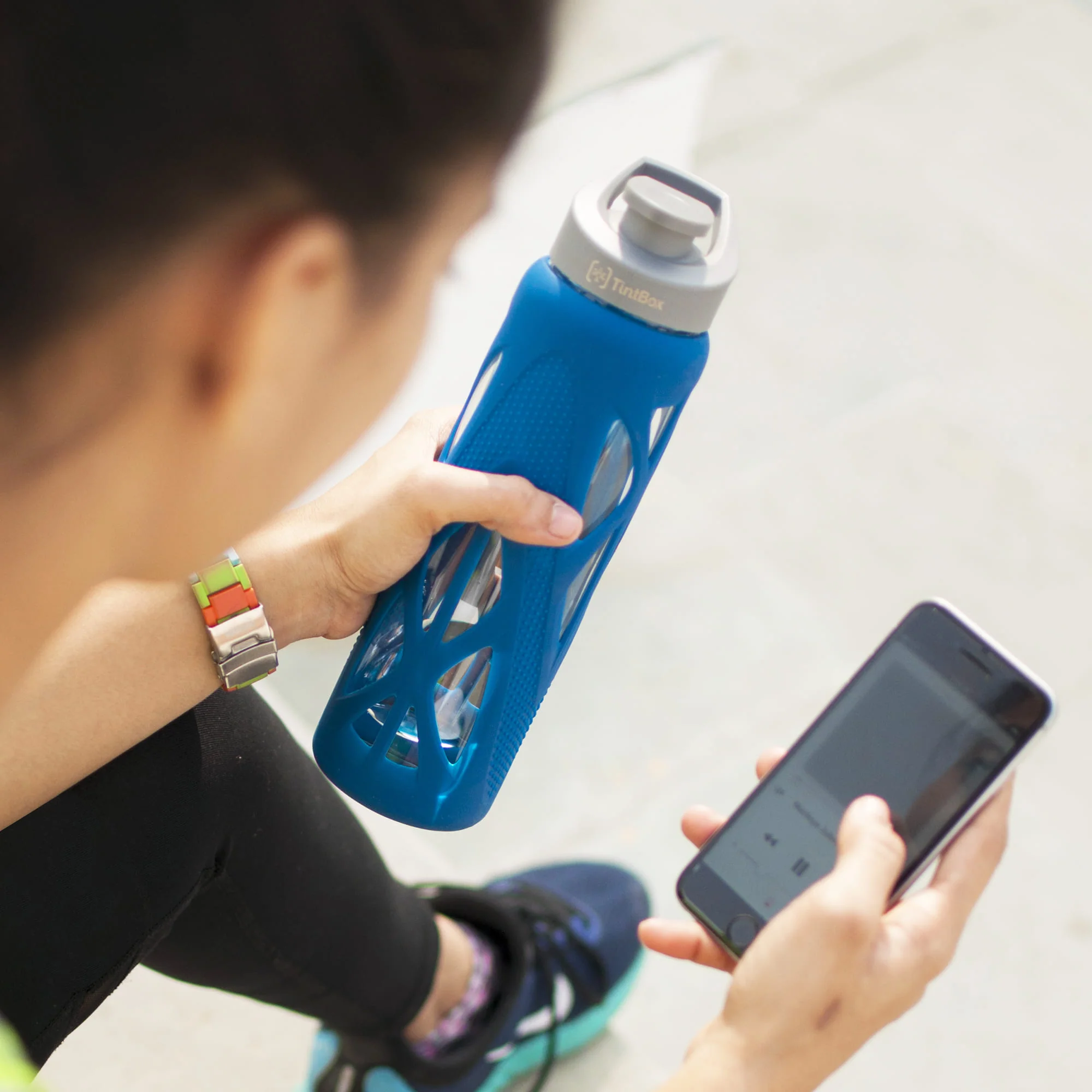 Borosilicate glass water bottle with cover (Silicone Sleeve) 750ml for Fridge, Office, Gym & Home - Image 59